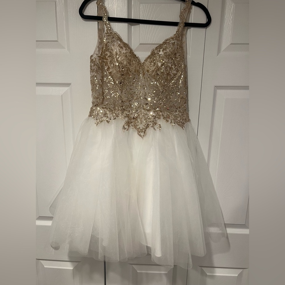 Bicici & Coty short white and gold dress